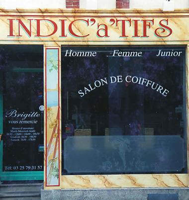 Signalétique extérieure salon de coiffure